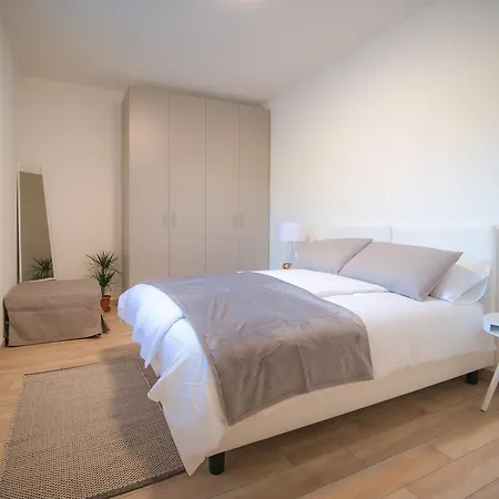Comonfive Feriehus Como